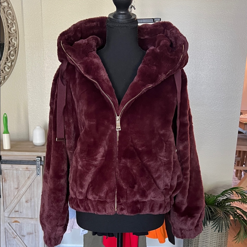 Philosophy Deep Burgundy Teddy Jacket Size S
NWT